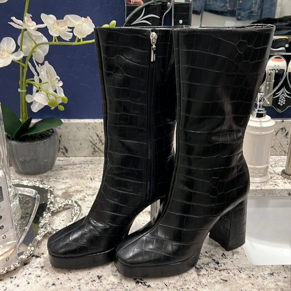 Schutz Fantastic